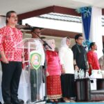 Gubernur Maluku Pimpin Upacara Hardiknas 2026, Luncurkan Program “Polisi Mengajar” untuk Perkuat Pendidikan Karakter